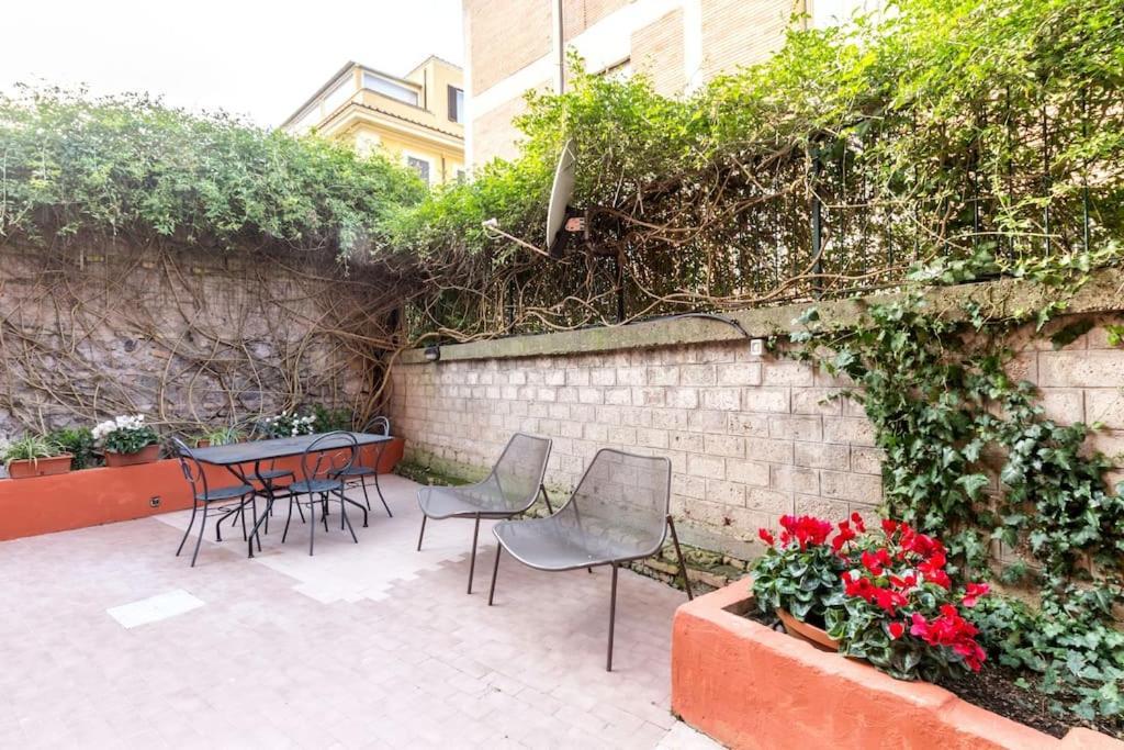 Apartment Il Giardino Di Linda A San Pietro Рим Экстерьер фото